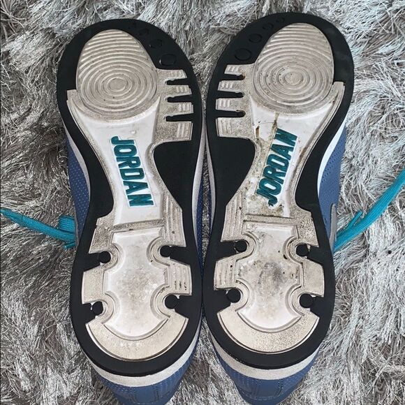 Nike Air Jordan - Picture 5 of 5